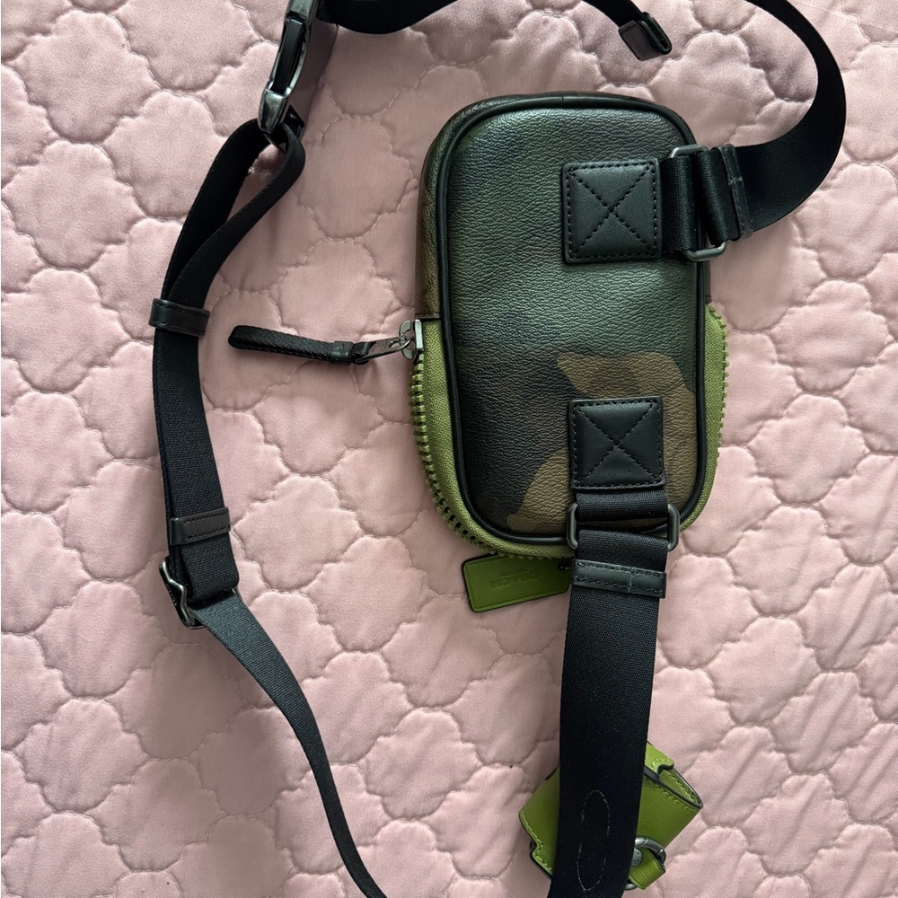 Coach Camouflage and Black Crossbody and/or Belt Bag - Picture 4 of 7